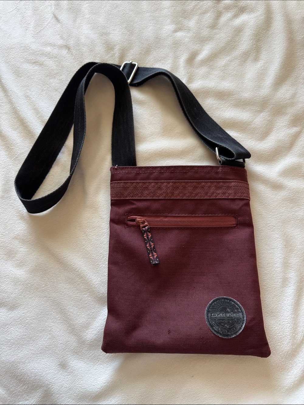 Dakine crossbody bag